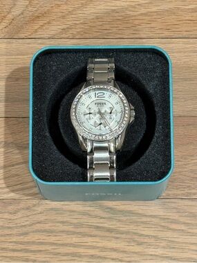 Women’s Fossil Riley Multifunction Silver Dial Boyfriend Watch